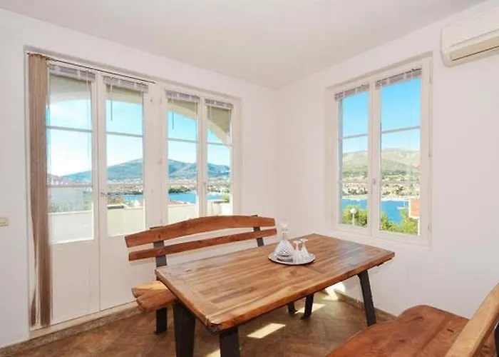 Appartement In With Sea View, Terrace, Air Conditioning, W-lan 5065-1 *
